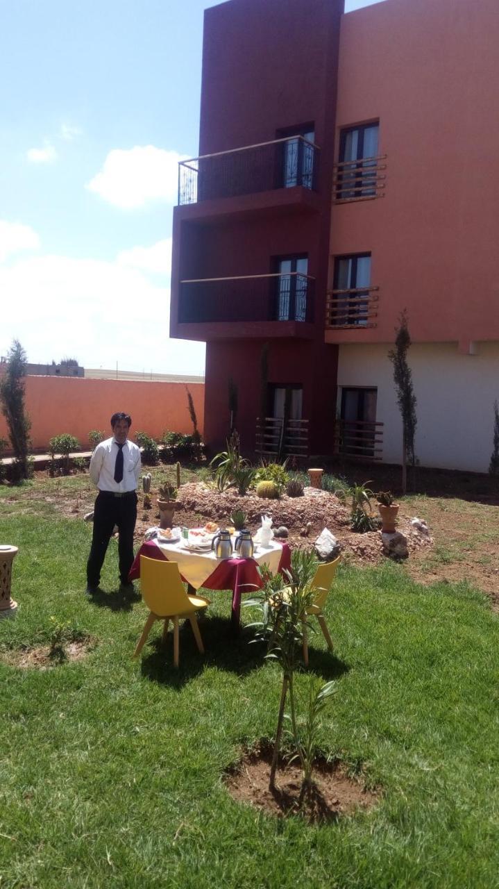 Green Cactus Hotel Benguerir Exterior foto